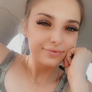 Meet your Posher, Tori